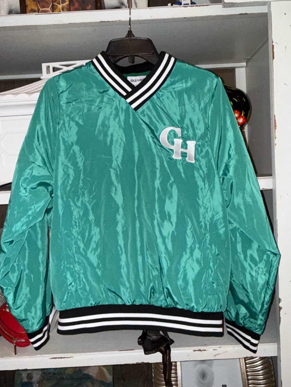 Gold Hinge XS green satin pullover v neck black white trim sweater